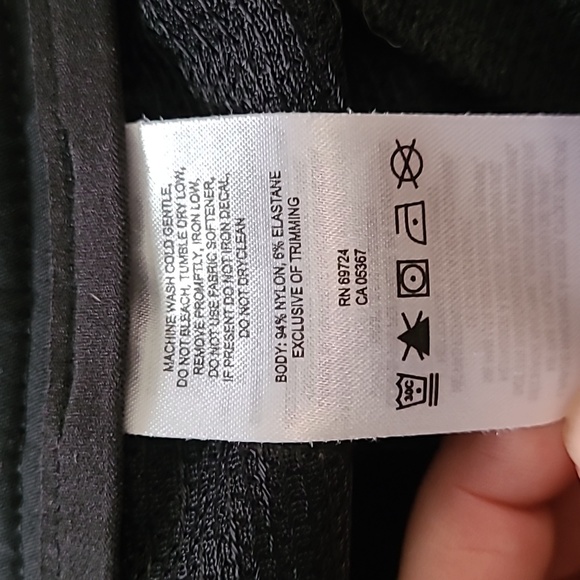 Black pants - Picture 5 of 7